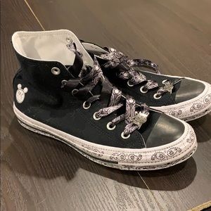 Miley Cyrus converse NEW
